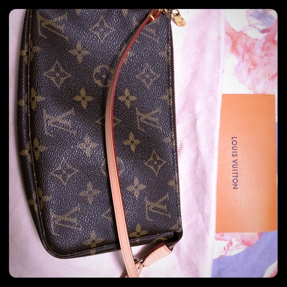 Authentic Louis Vuitton Pochette - Picture 1 of 6